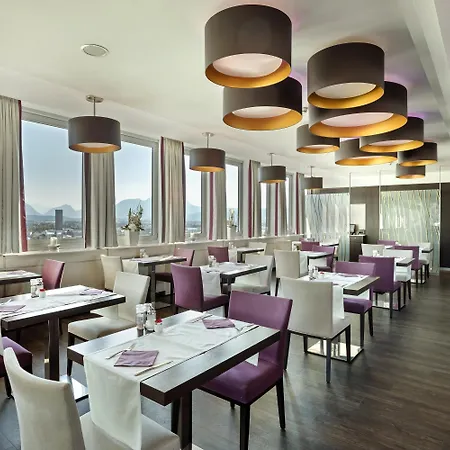 Hotel Austria Trend Europa 4*
